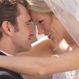 Esküvői etikett: Ha a “Legelbűvölőbb Esküvői Vendég” címre pályázik…